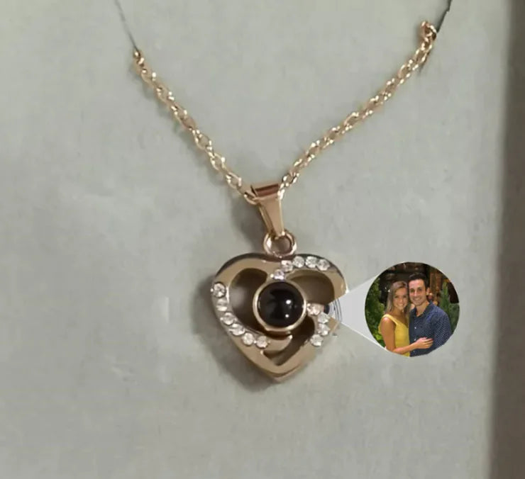 Color ful Heart Pendant Photo Necklace